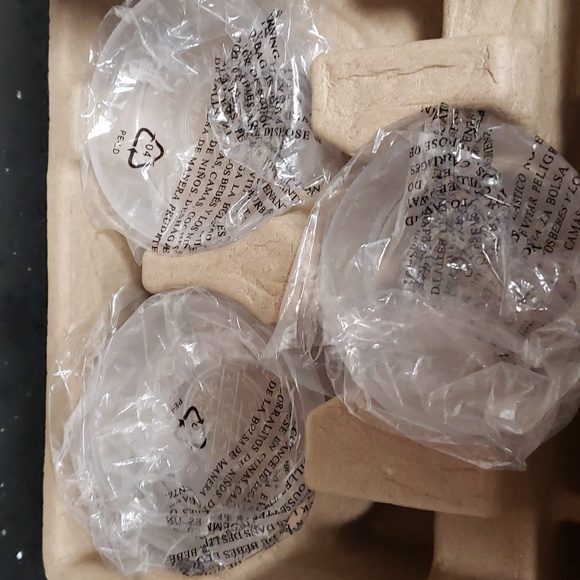 HOST PICK. Scentsy Acord Wax Warmer - Picture 4 of 4